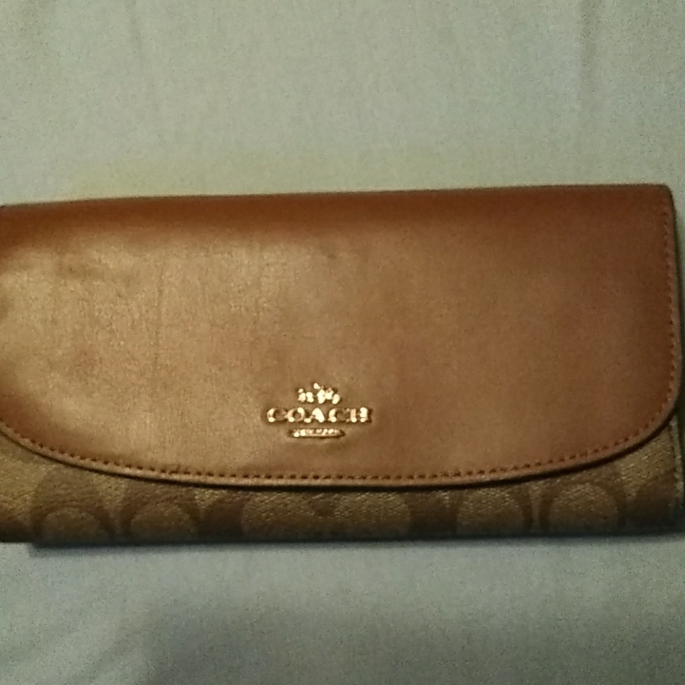Coach Checkbook/Wallet - Picture 2 of 4